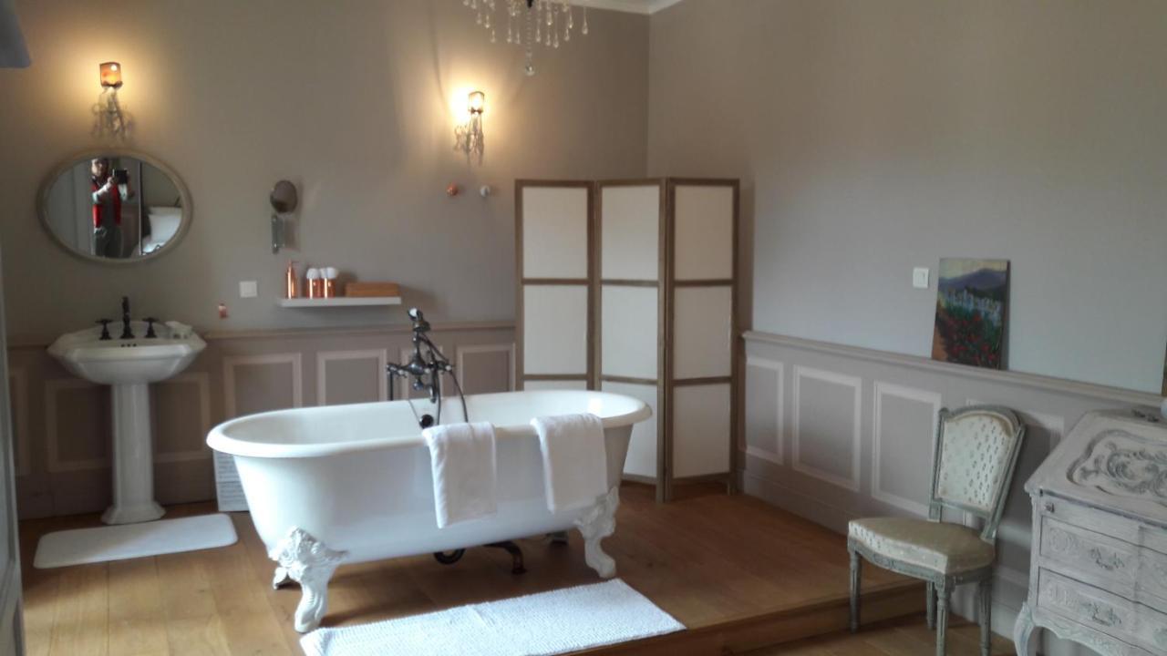 La Bastide Du Castellet Hotel Ле Кастеле Екстериор снимка