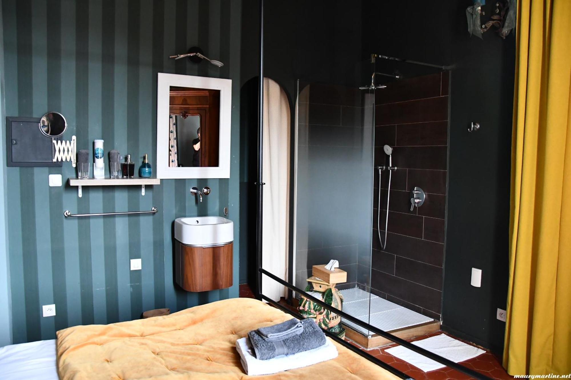 La Bastide Du Castellet Hotel Ле Кастеле Екстериор снимка