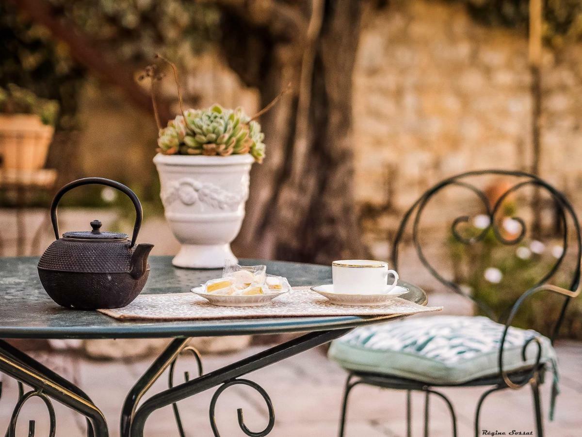 La Bastide Du Castellet Hotel Ле Кастеле Екстериор снимка
